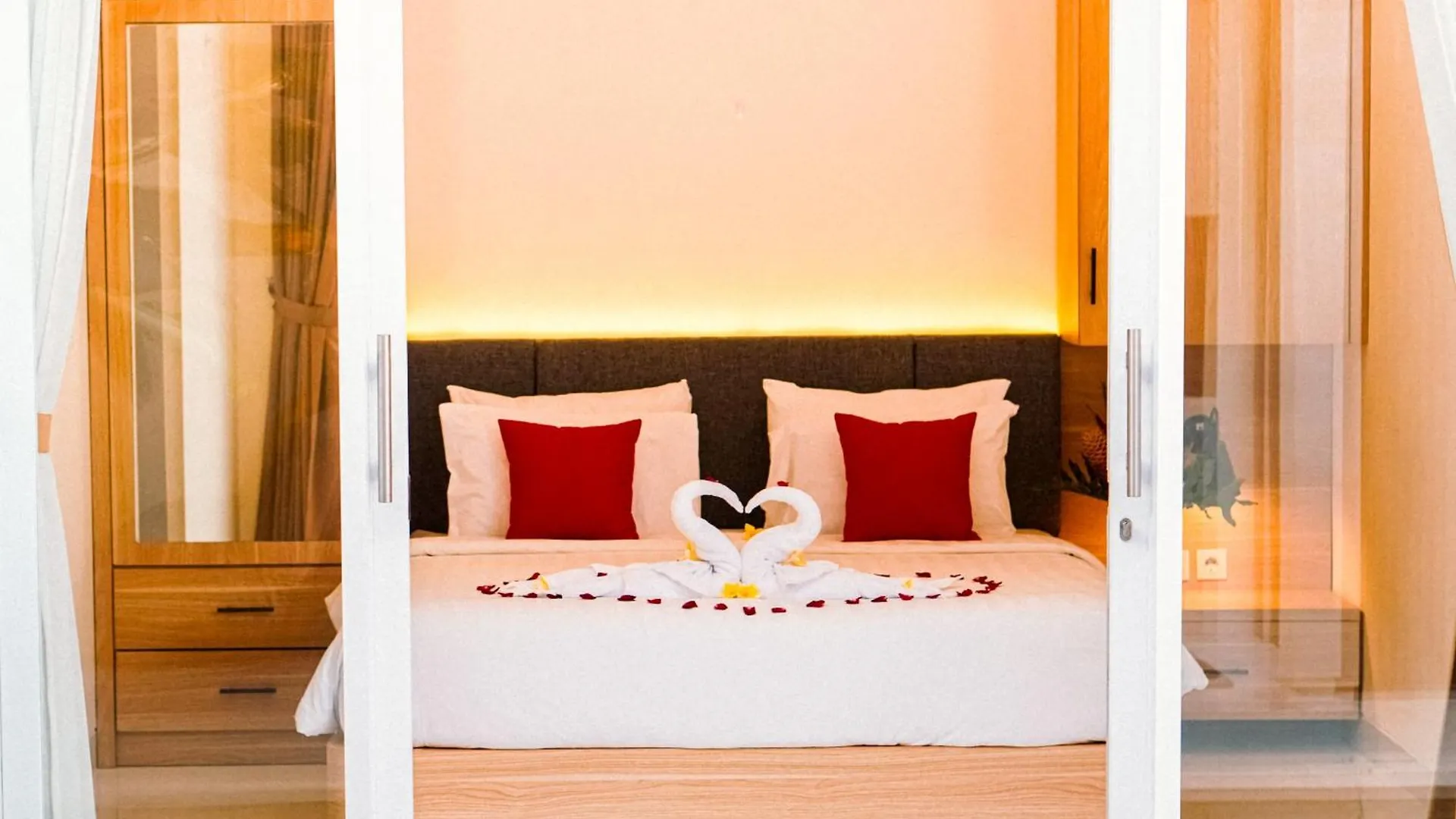 Mayu Kamandari Villa Seminyak