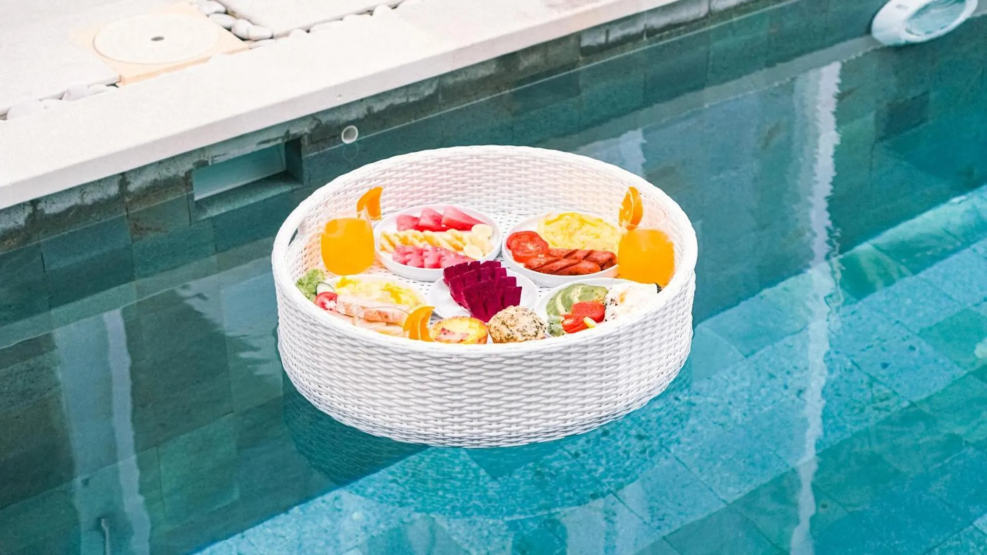 Mayu Kamandari Villa Seminyak  Indonesia