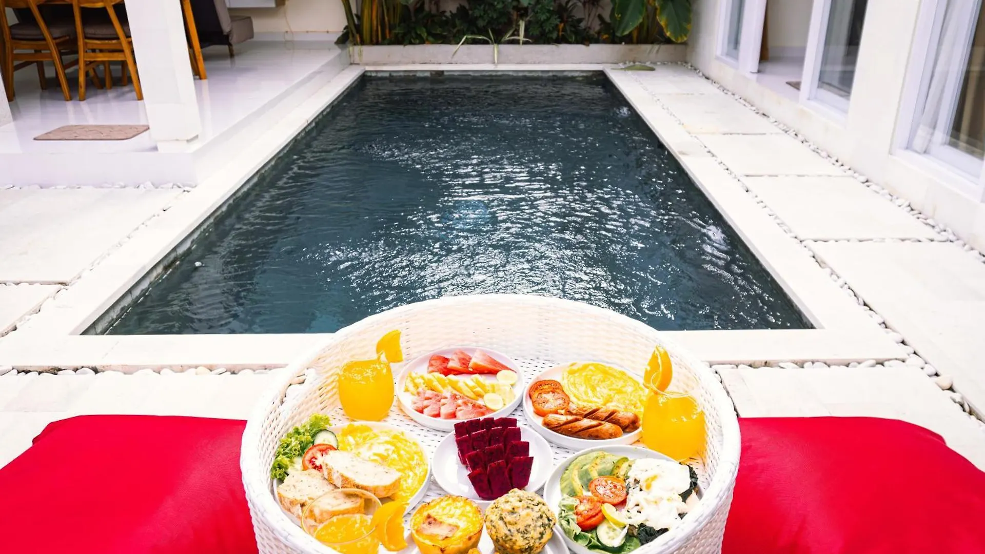 Mayu Kamandari Villa Seminyak  0*, Seminyak (Bali)