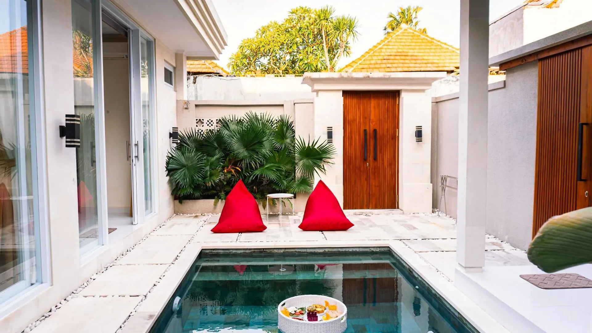 Mayu Kamandari Villa Seminyak  Seminyak (Bali)
