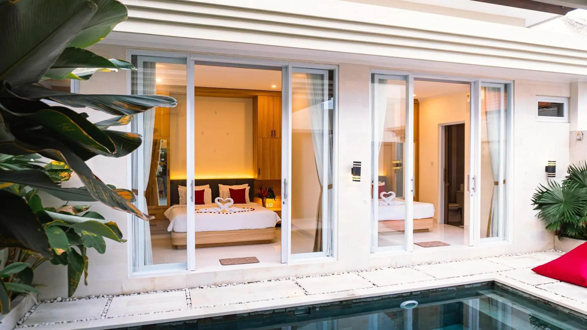 Mayu Kamandari Villa Seminyak  0*, Seminyak (Bali)